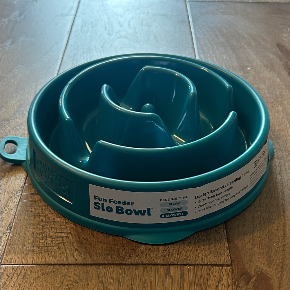 Outward Hound slow feeder bowl.  New